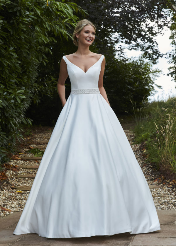 luana a sophisticated bridal ballgown